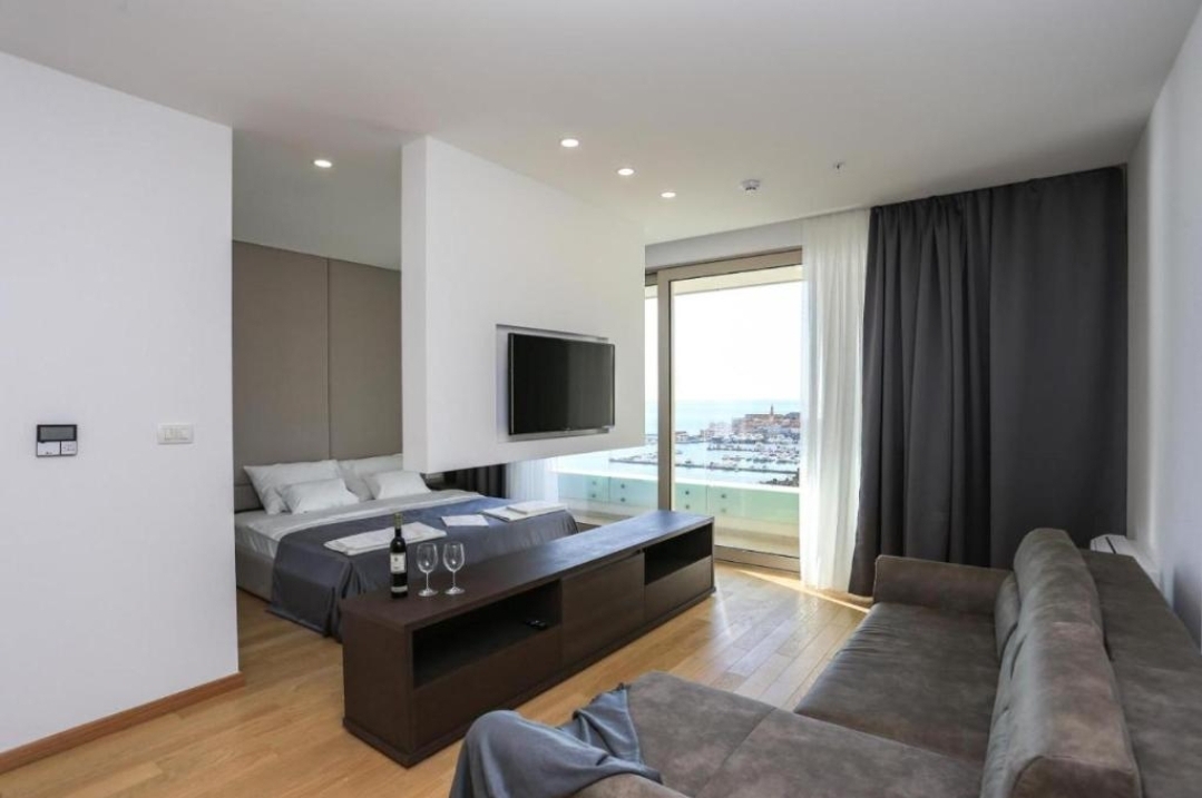 Apt 1102–1104 — Dnevni boravak