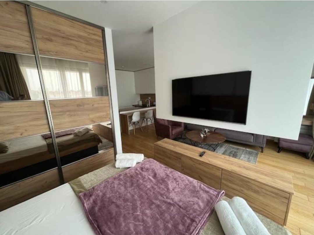 Apt 302 — Spavaća soba